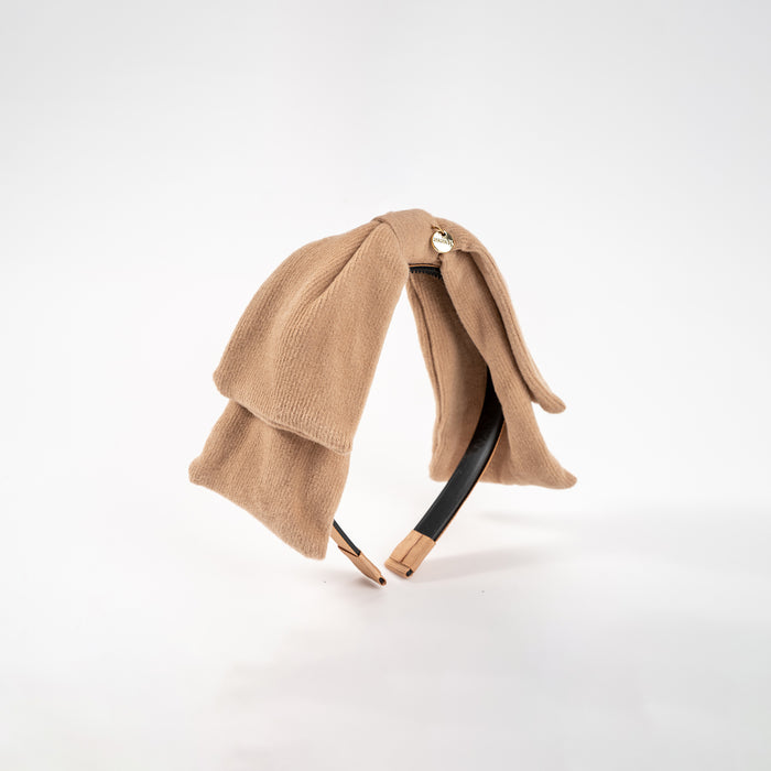 'קשת פפיון ריב - בז