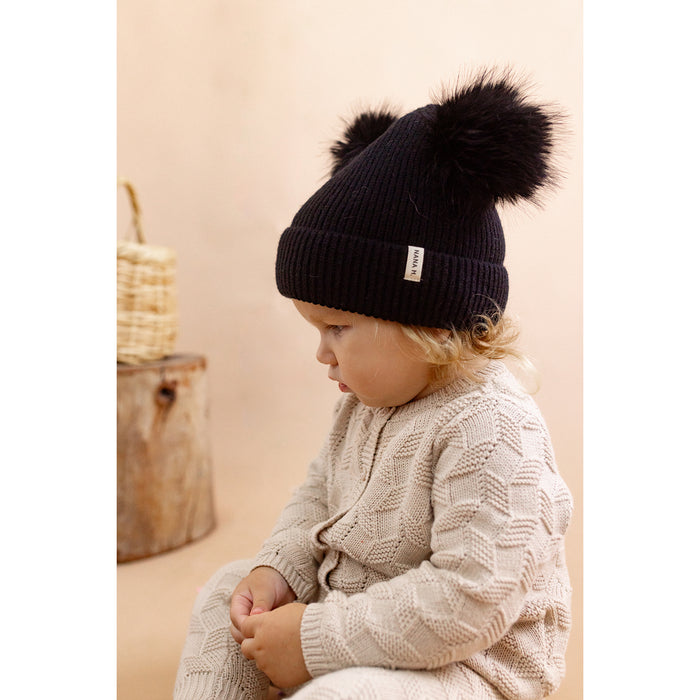 כובע 2 פונפונים סריג  - שחור