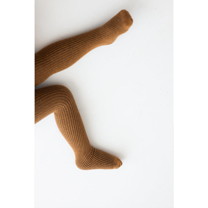 גרביונים ריב קאמל