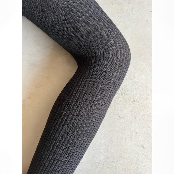 גרביונים ריב שחור