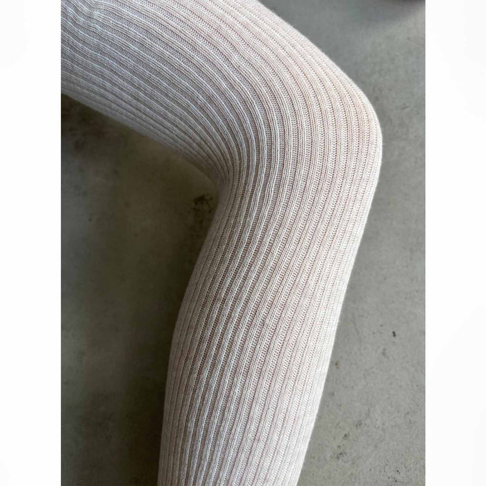 גרביונים ריב בז' בהיר