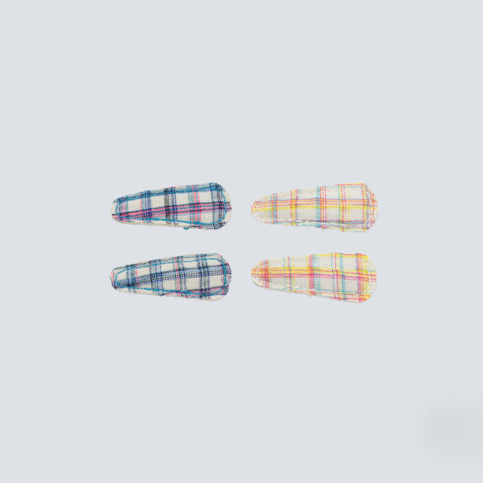 זוג משולשים משובץ