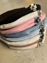 כובע טריקו מתחבר לפונפון