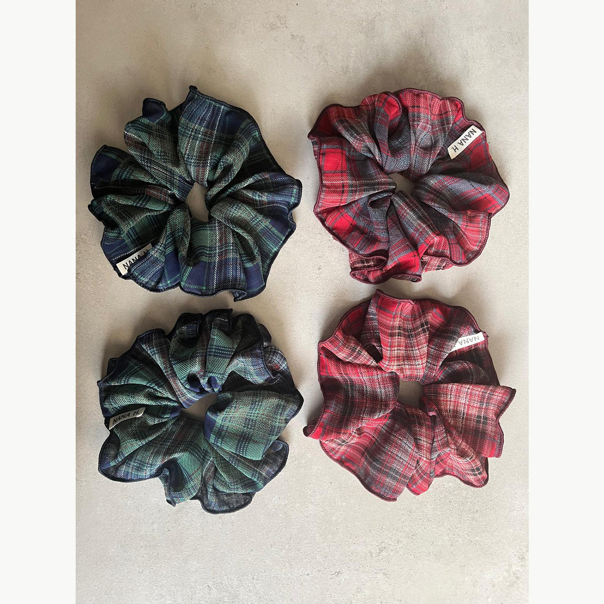 זוג גומיות סקראנצ' ענקיות  - אדום