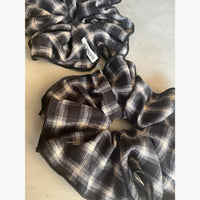 זוג גומיות סקראנצ' ענקיות  - שחור