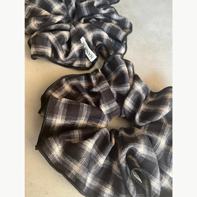 זוג גומיות סקראנצ' ענקיות  - שחור