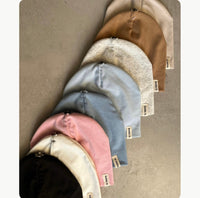 כובע טריקו מתחבר לפונפון