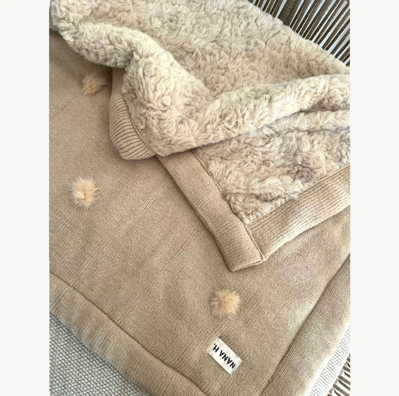 'שמיכה דו צדדית סריג+פרווה - בז