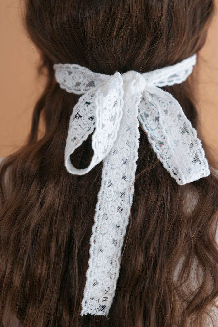 קשת רצועות קשירה תחרה בלרינה - לבן