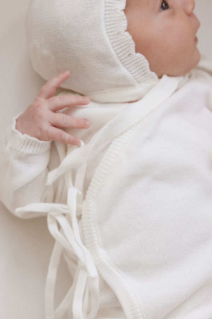 כובע קשירה סרוג - שמנת