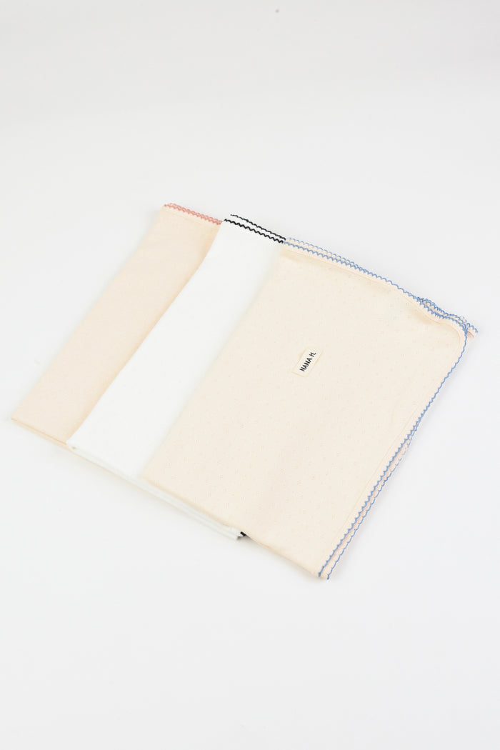 שמיכה פוינטל - בז' מסגרת כחול