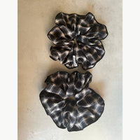 זוג גומיות סקראנצ' ענקיות  - שחור